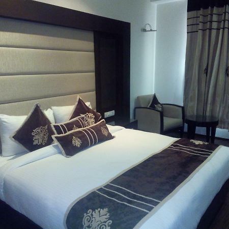 גורגאון Bluemont Beacon Hotel New Delhi מראה חיצוני תמונה