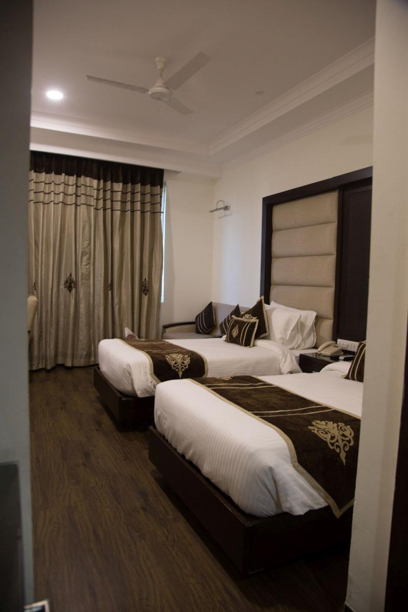 גורגאון Bluemont Beacon Hotel New Delhi מראה חיצוני תמונה